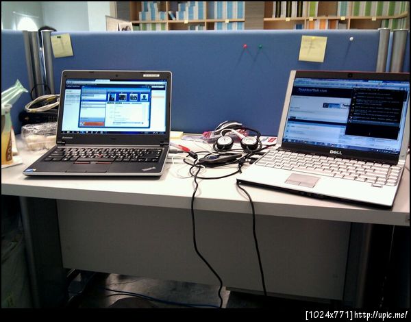 โต๊ะทำงาน