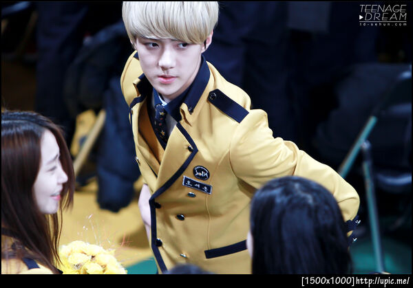 [Pic] 130207 Sehun - SOPA Graduation [Teenage Dream] 19P
