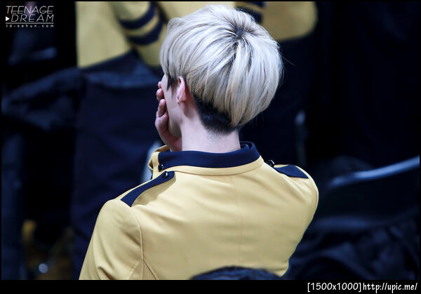 [Pic] 130207 Sehun - SOPA Graduation [Teenage Dream] 19P