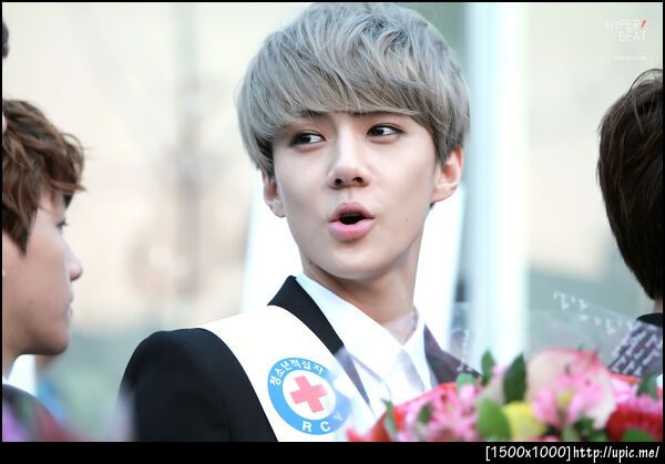 [Pic] 121202 Sehun at Red Cross Youth [Hyper Beat] 45P