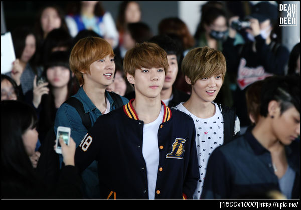 [Pic] 120923 Luhan and Sehun @ Incheon Airport [Dear My Deer] 7P