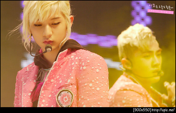 [Pic] 120424 REN @ Park Junhyung's Happy Time Public Broadcast ,, Credit  이모 (7)