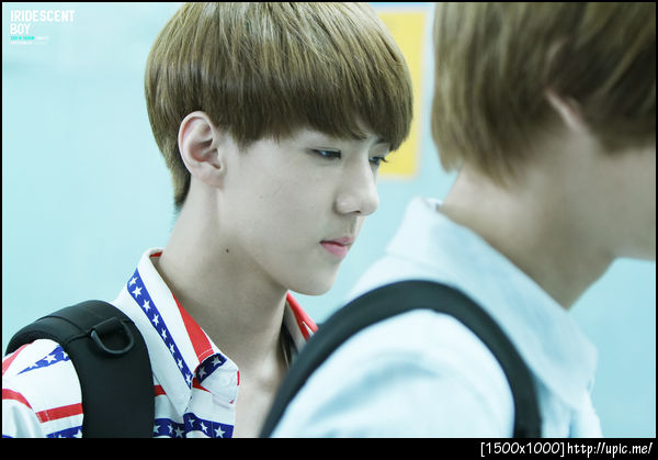 [Pic] 120621 Sehun @ Incheon Airport (go to London) [IRIDESCENT BOY] 2P