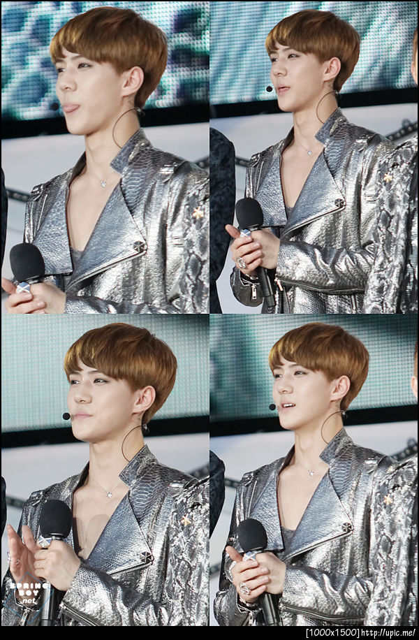 [Pic] 120608 Sehun @ SMT Concert in Taiwan [SPRING BOY] 2P