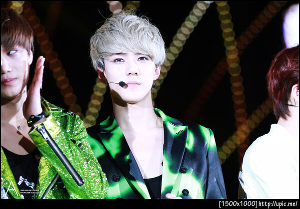 [Pic] 130115 Sehun at Golden Disk Award [SEHUNA] 21P