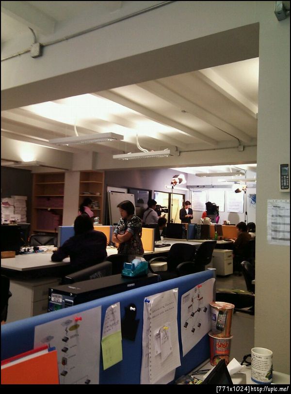 ทำไรกันหน้าห้อง server ของ @auntispam