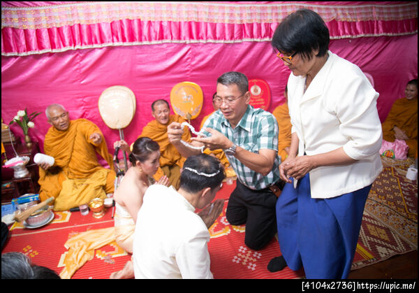 ถ่าย VDO งานสัมมนา ถ่ายวีดีโองานสัมมนา กทม. ต่างจังหวัด  บริการ ถ่ายวีดีโอ ถ่ายภาพนิ่ง โปรเจคเตอร์ จอโปรเจคเตอร์ขนาด 150นิ้ว - 200 นิ้ว ฉายหลัง ทีวีแอลอีดี OB สวิชเชอร์ บริการความทรงจำแบบครบวงจร โทร 085-0853236 ธนกานต์