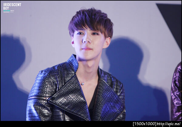 [Pic] 120602 Sehun @ Ginie Show [IRIDESCENT BOY] 9P