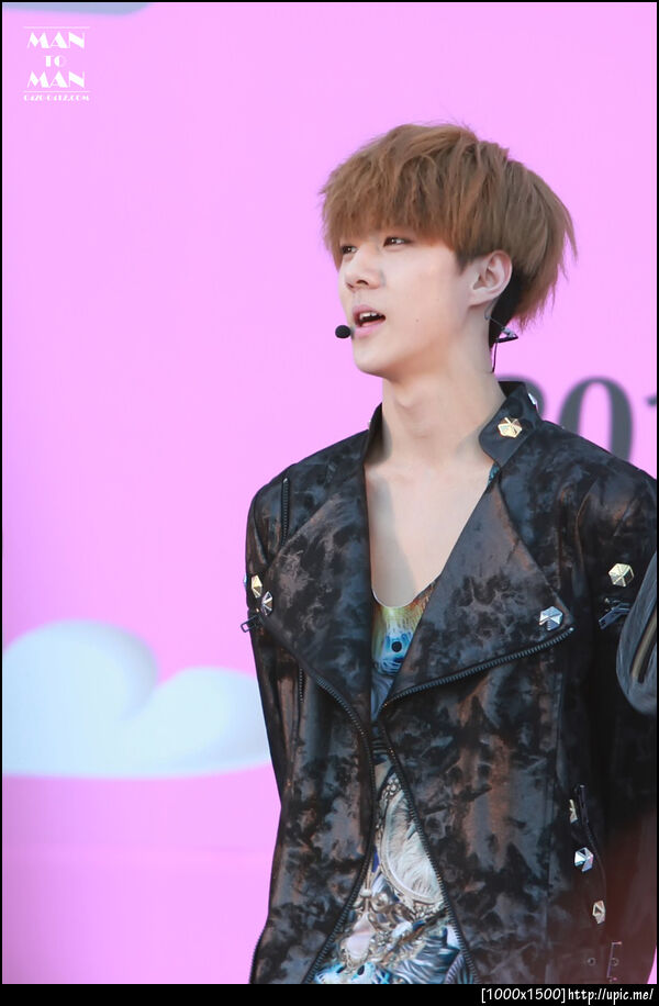 [Pic] 121007 Sehun - Nanum Grand Festival [Man to Man] 8P