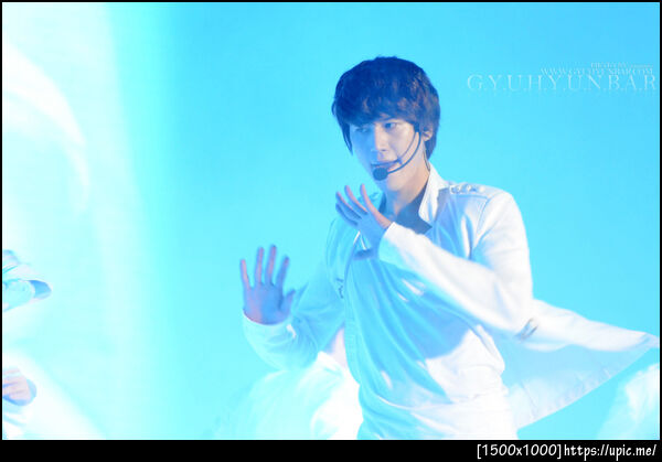  110507 Kyuhyun  SSlll in Vietnam cr:gyuhyunbar