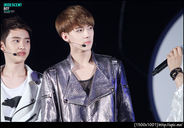[Pic] 120530 Sehun @ Cultwo Show Broadcasting [IRIDESCENT BOY] 9P