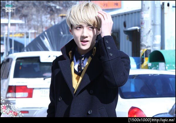 [Pic] 130207 Sehun - SOPA Graduation [IRIDESCENT BOY] 32P