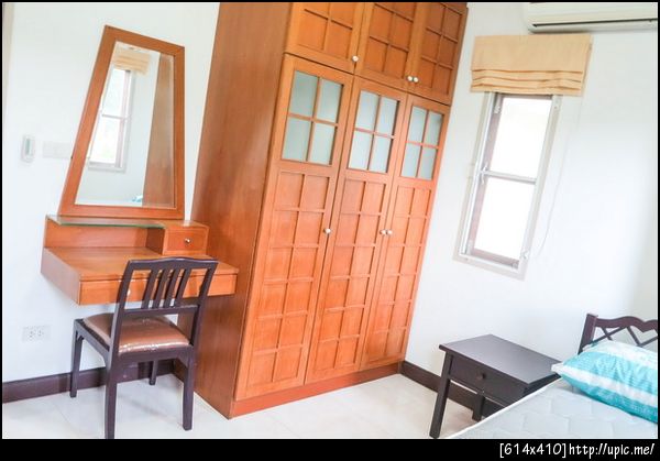 ขายบ้านเดี่ยวพร้อมที่ดิน เชียงใหม่ มีห้องครัว สระว่ายน้ำ เฟอร์นิเจอร์หรูพร้อมแอร์ทุกห้อง  ติดต่อ คุณเมลดา 086-376-9201 084-001-3530