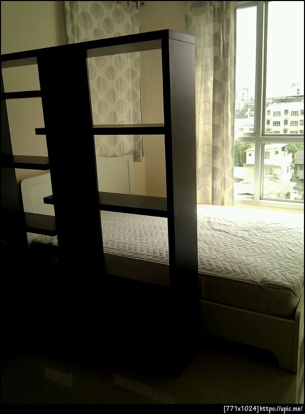 ชอบใจชั้นหนังสือเนี่ยแหละ