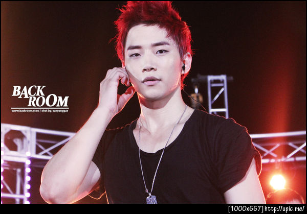 จุนโฮหัวแดง เกิดๆๆๆ (^^)
