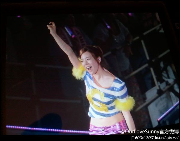 Sunny Cr : OurLoveSunny官方微博