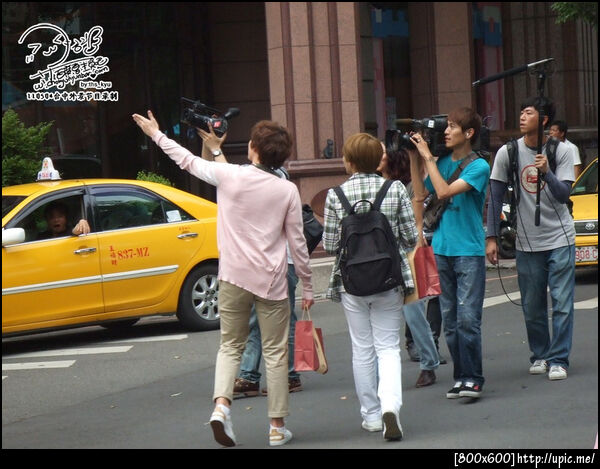 110504 Kyuwook recording @Taichung 