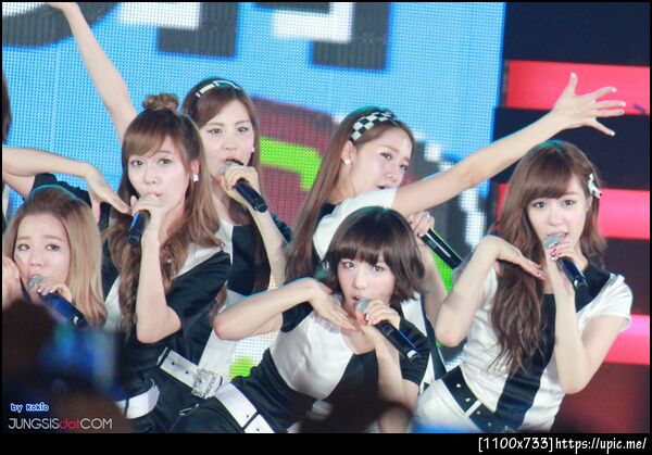 รูปนี้เป็นรูปเดียวในร้อยรูปที่ชัด......................................... T_____________________________T