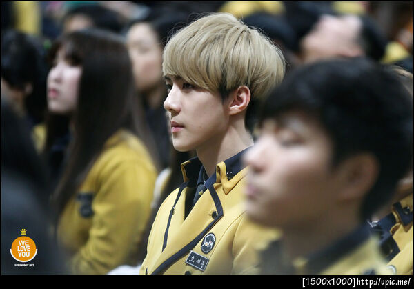 [Pic] 121231 Sehun -  SOPA Graduayion [SPRING BOY] 17P