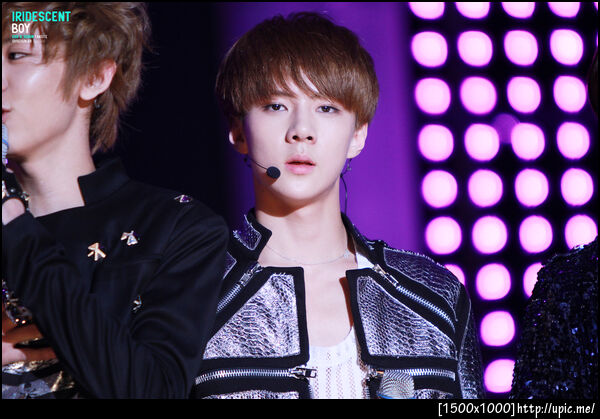 [Pic] 120613 Sehun @ Cheongju KBS Happy concert [IRIDESCENT BOY] 11P