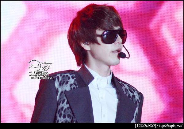 (SJ)Pic 110429 Kyuhyun @Bitec PDShow