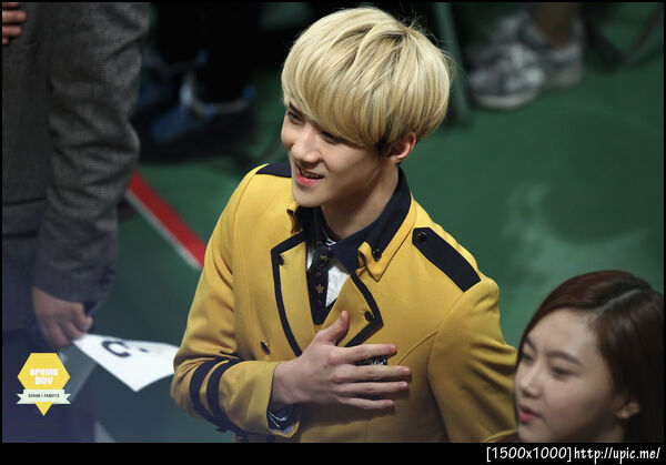 [Pic] 121231 Sehun -  SOPA Graduayion [SPRING BOY] 17P