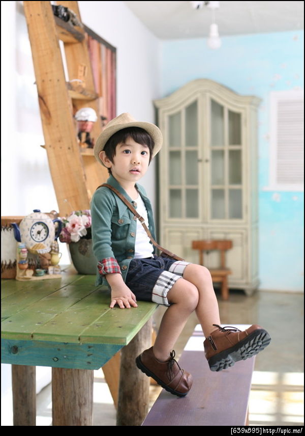 ยูกึนนี่~ ทำไมหนูโตแล้วหูใหญ่จังลูก?? แต่แววหล่อโผล่มาแต่ไกลเลยนะเนี่ย หุหุหุ