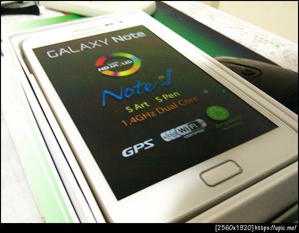 Whoa! Nexus one is evolved to Galaxy Note!