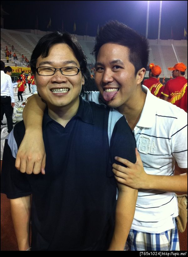 รูปคู่กับไอ้ถั่วเพื่อนรัก