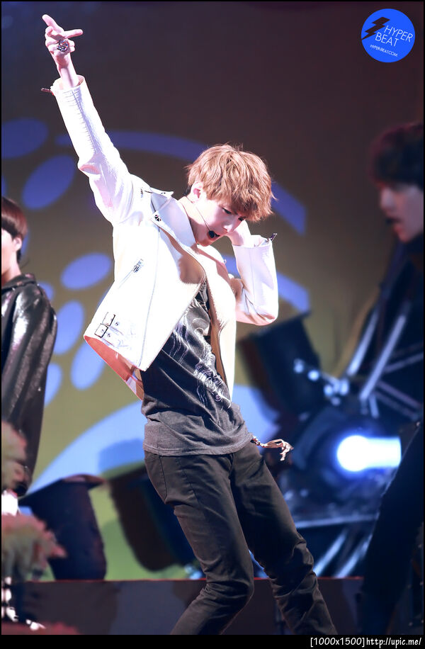 [Pic] 121012 Sehun @ Cheorwon Taebong Concert [HYPER BEAT] 47P