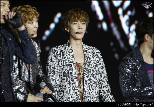 [Pic] 120922 Sehun @ SMT in Jakarta [THE WIND BLOWS] 15P