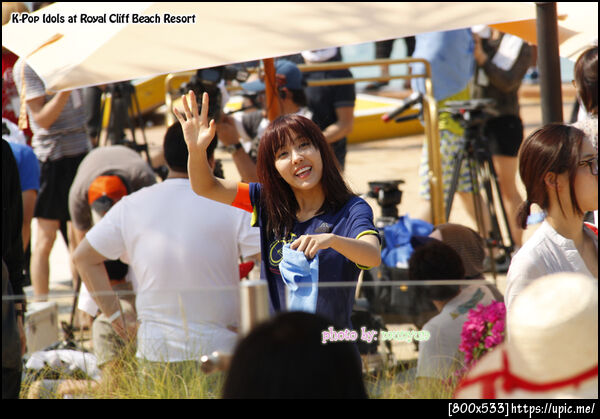 ฮโยมิน เธอน่ารักนะรูปนี้ ><