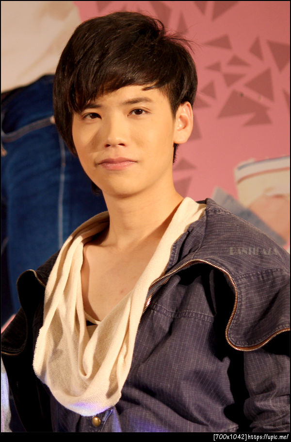 คชาดูดีมว๊ากกก >< ขาววิ๊ง เหอะๆ