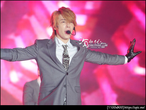(SJ)Pic 110429 Donghae @ Bitec PDShow 