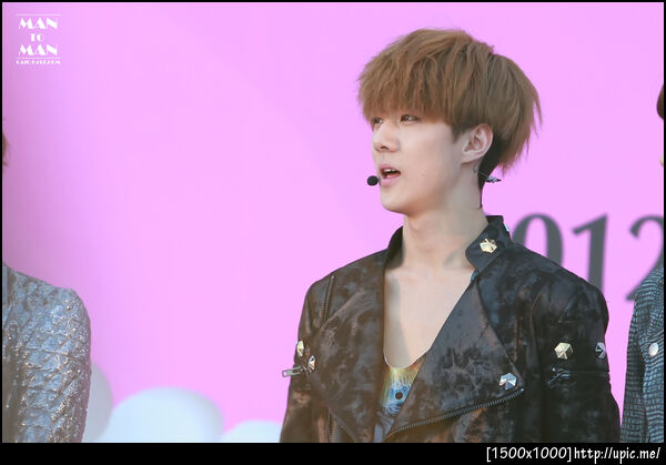 [Pic] 121007 Sehun - Nanum Grand Festival [Man to Man] 8P