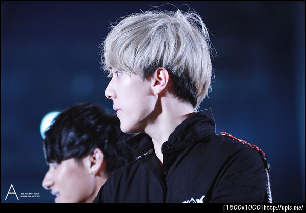 [Pic] 130115 Sehun at Golden Disk Award [SEHUNA] (Part 2) 10P